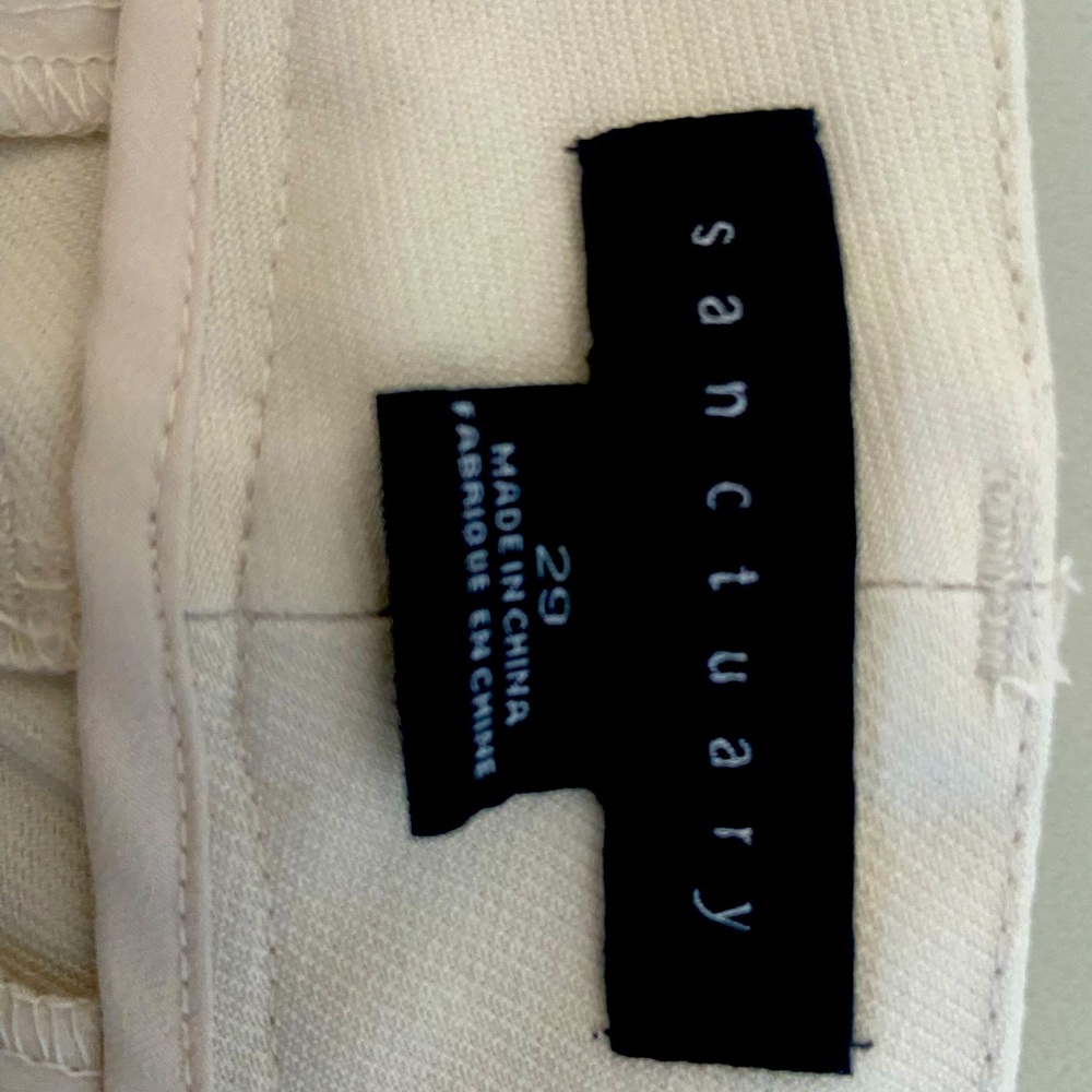 Sanctuary twill cargo pants, never worn. Just like brand new.